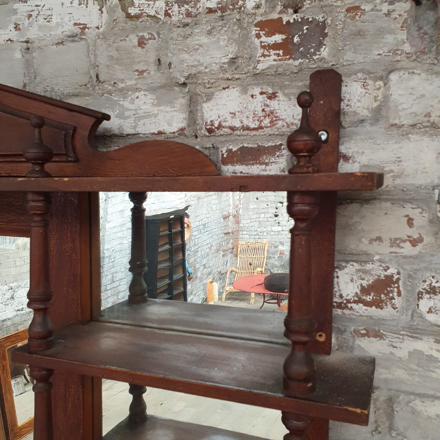 Estaminet rear countertop