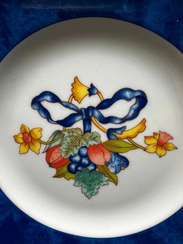6 assiettes dessert Bernardaud Limoges Borghese bord bleu fruits ruban