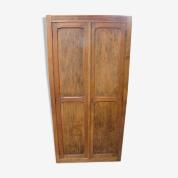 Armoire parisienne ancienne