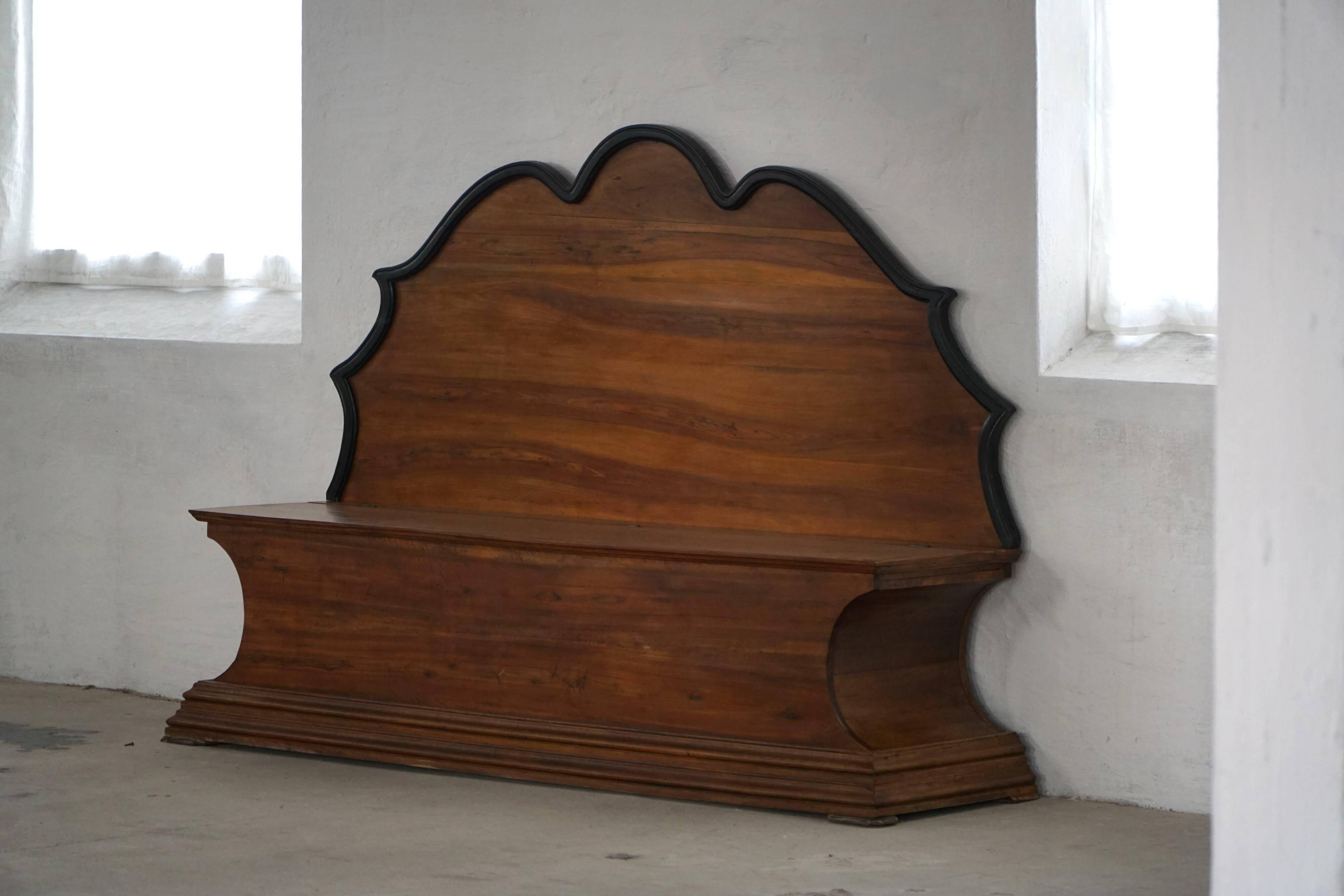20th-century Art Deco storage bench in walnut, by a Danish cabinetmaker.