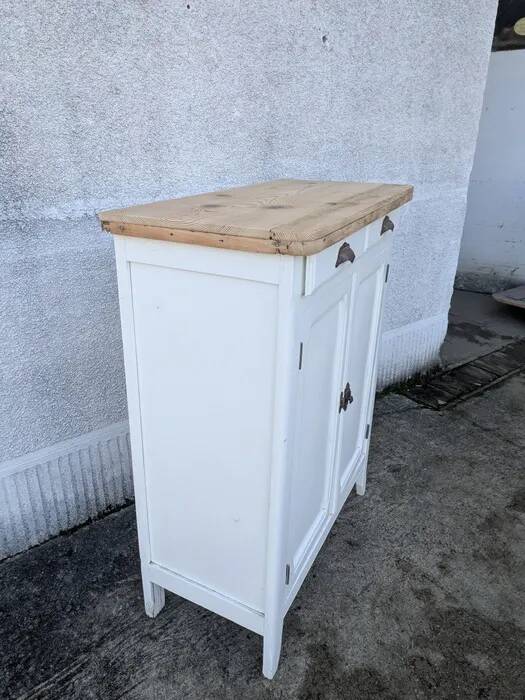 White Parisian buffet