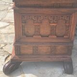 Magnifique coffre Cassone en Noyer d’époque XVII eme siècle