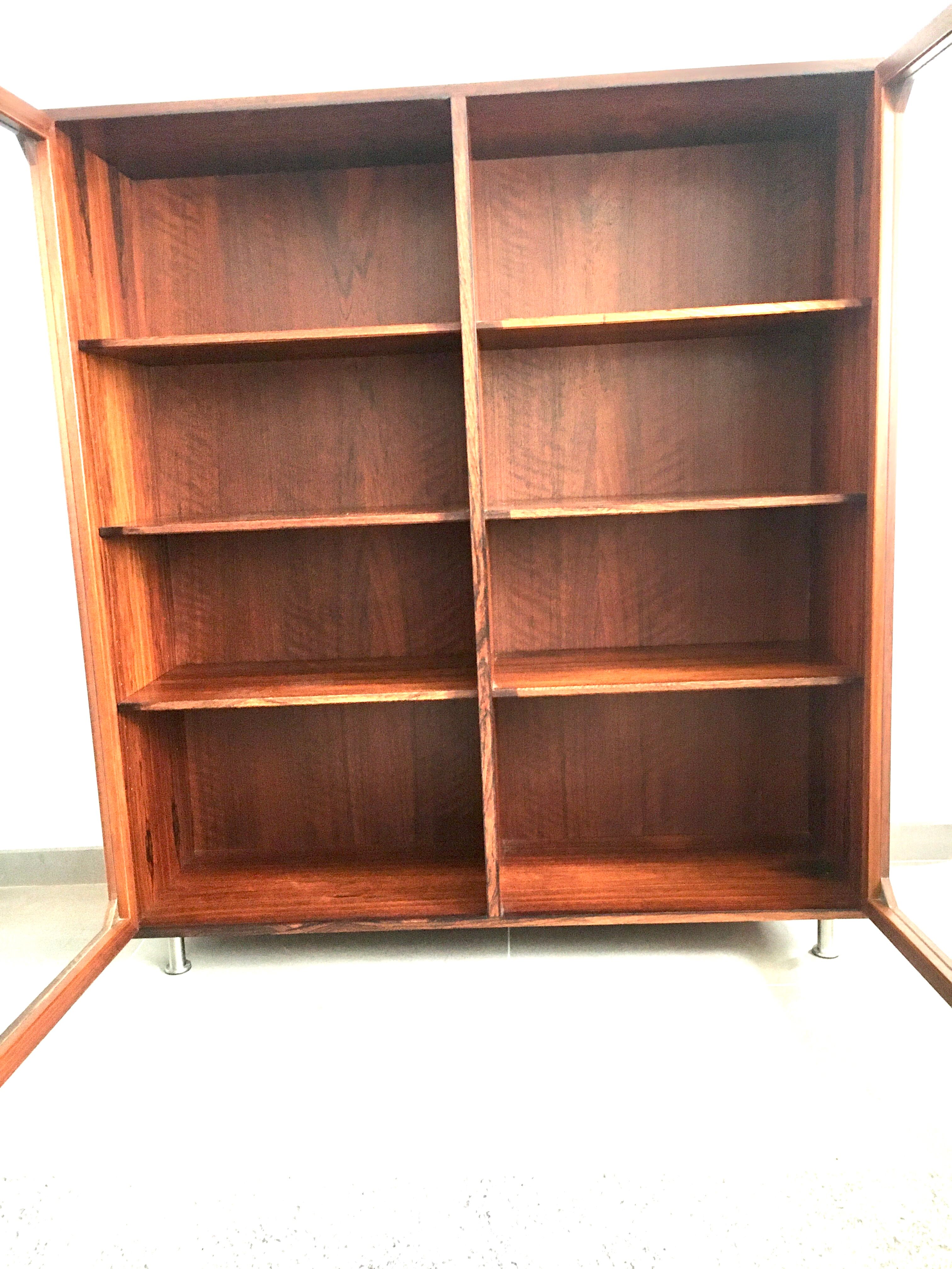 Scandinavian bookcase 60