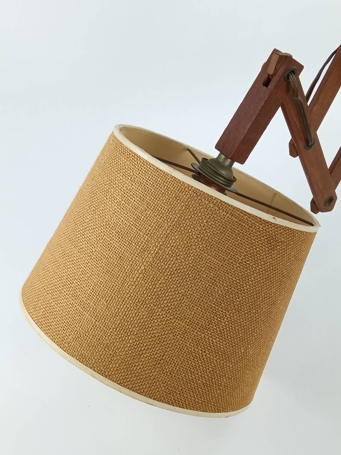 Scandinavian accordion wall lamp