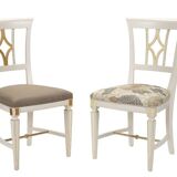 Lot de deux chaises en bois