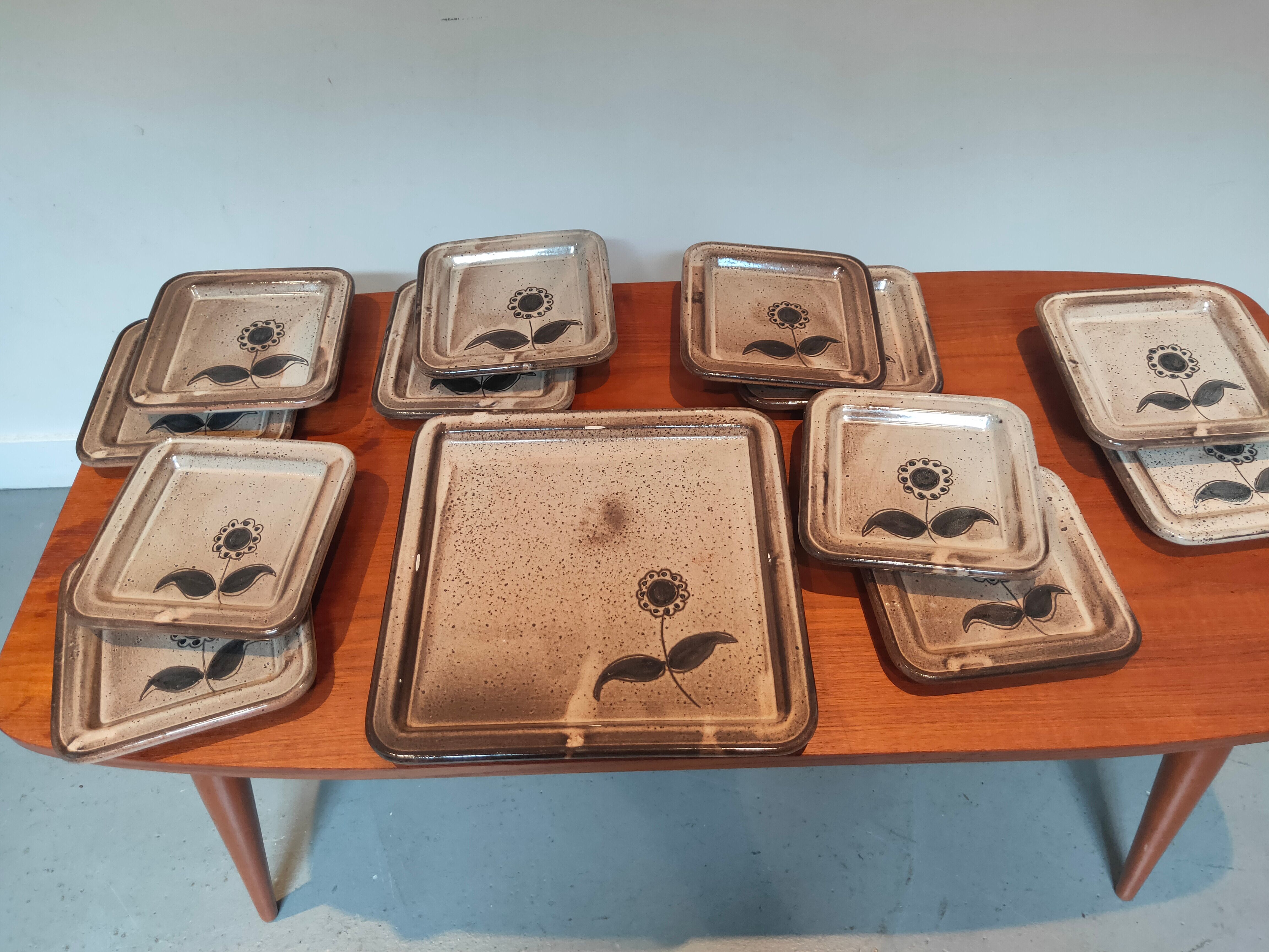 Vintage ceramic service Les Grottes Dieulefit