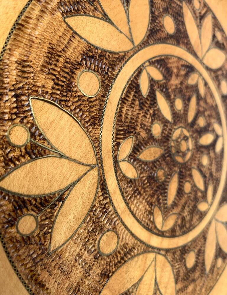 Vintage wooden wall plates, set of 4