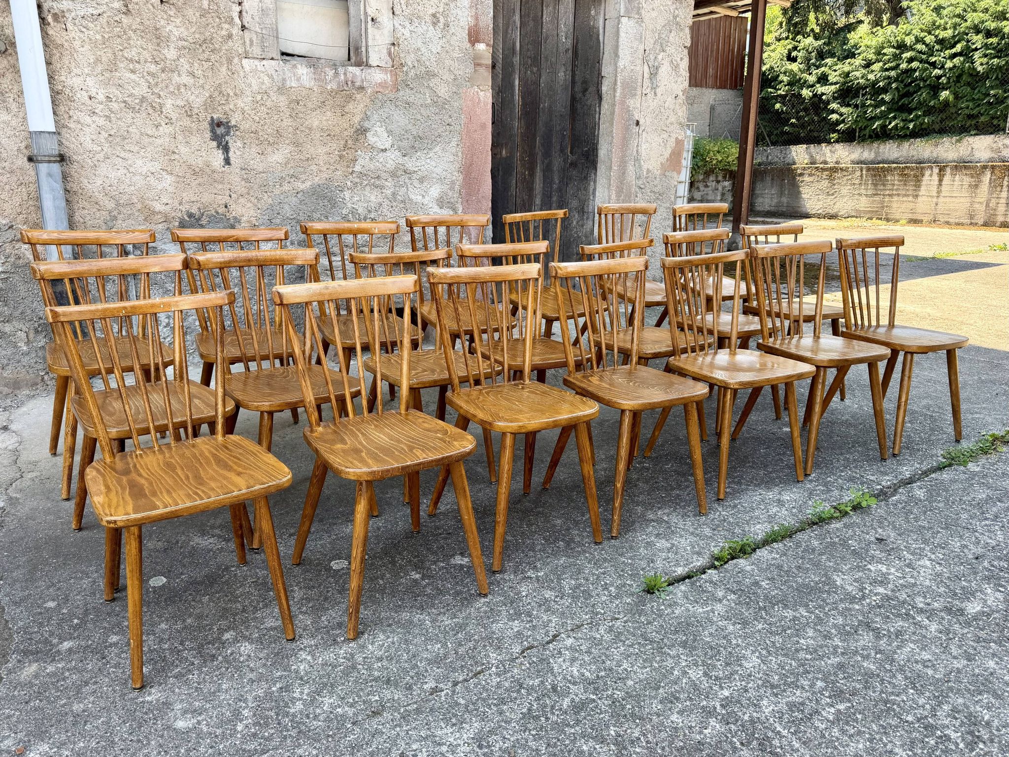 21 Scandinavian design bistro chairs