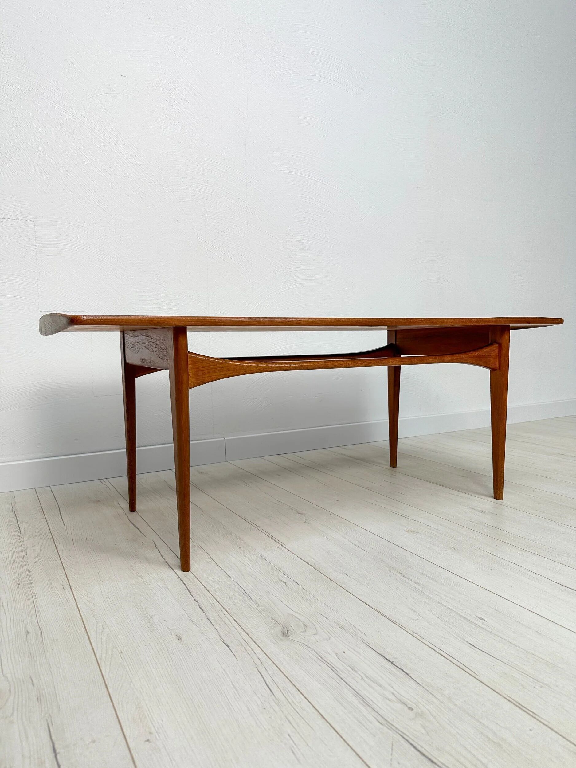 1960s vintage coffee table by Tove & Edvard Kindt-Larsen for France & Daverkosen