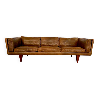 V11 sofa by Illum Wikkelsø for Holger Christiansen, 1960s