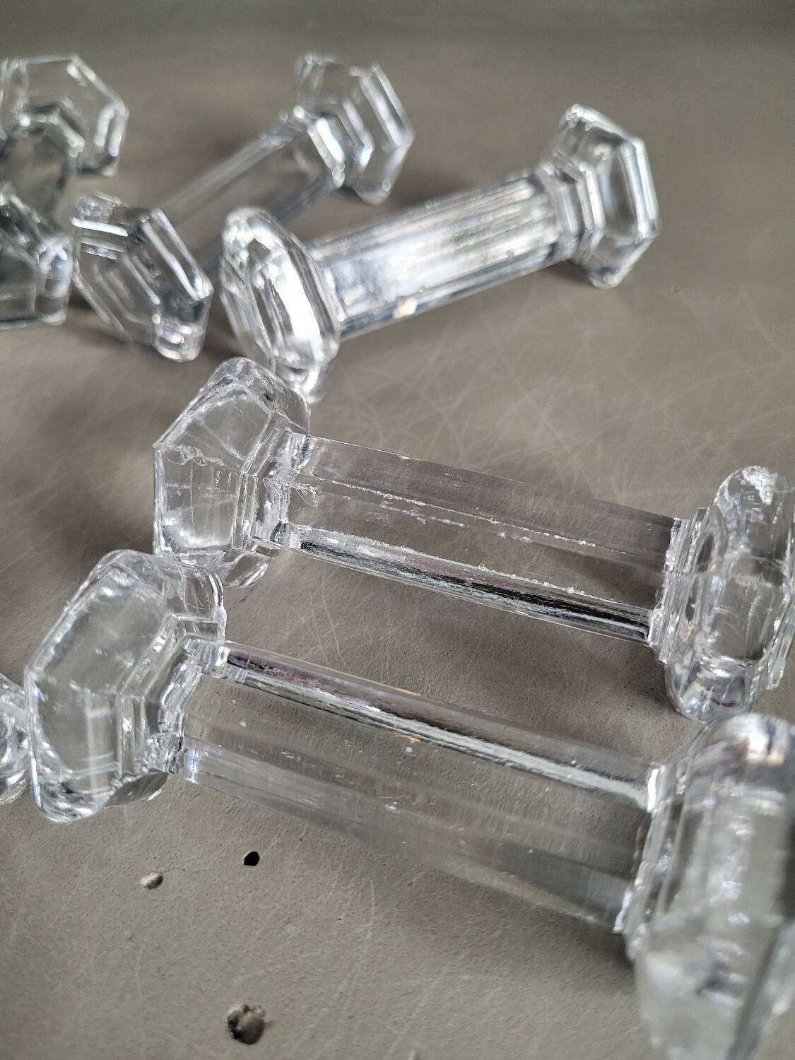 10 hexagonal glass knife holders