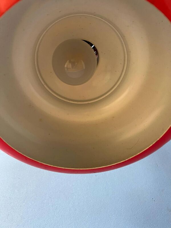 Lampe à suspension conique rouge vintage de l'ère spatiale