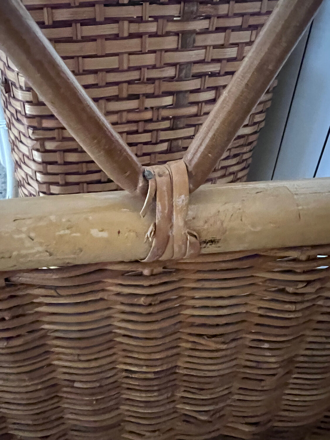 Vintage 1 place rattan bed