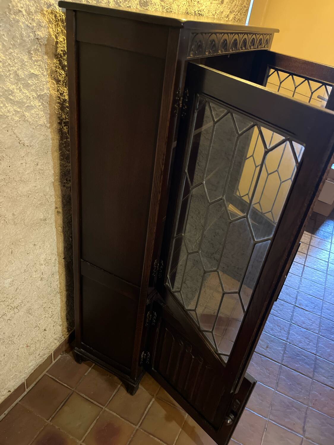 Jaycee Furniture England Small Dresser