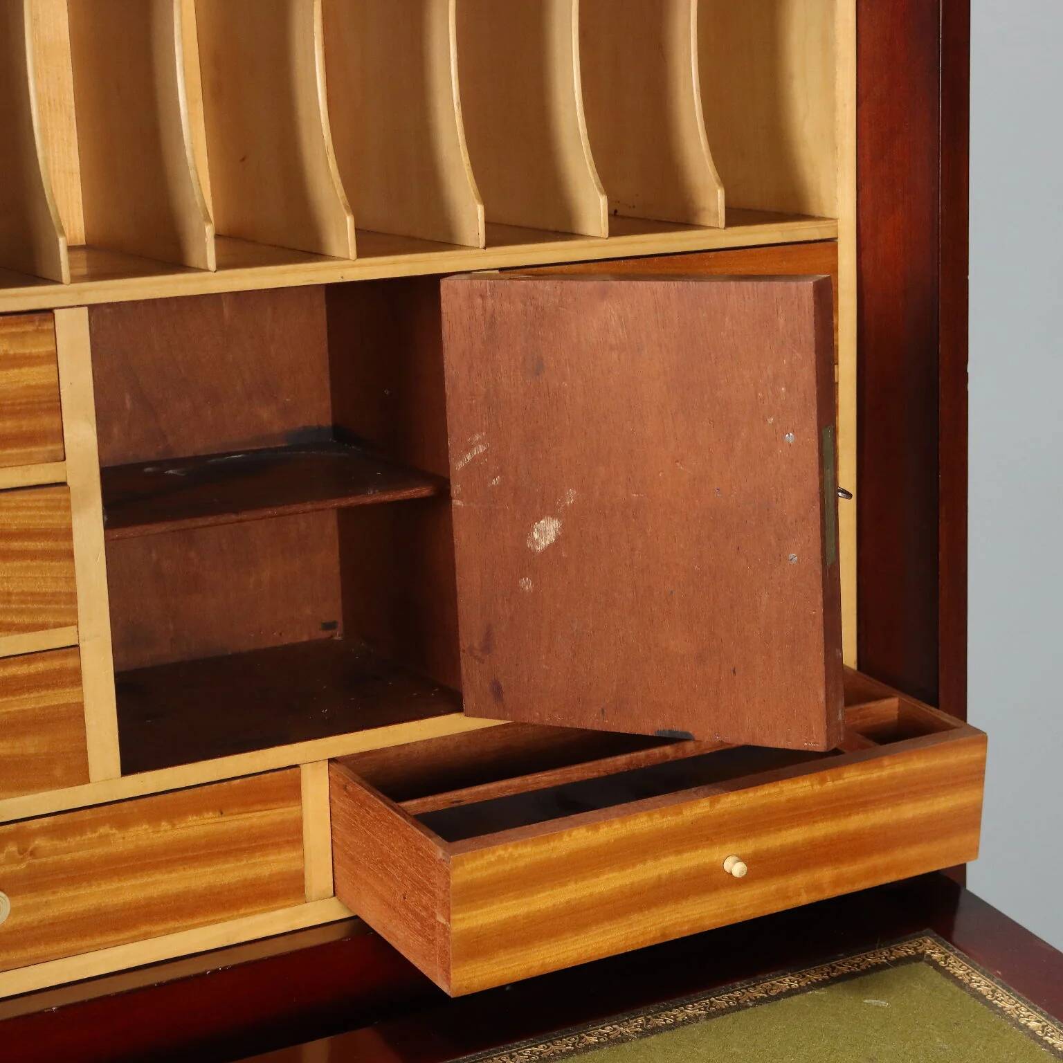 Bureau Arts and Crafts en acajou et érable
