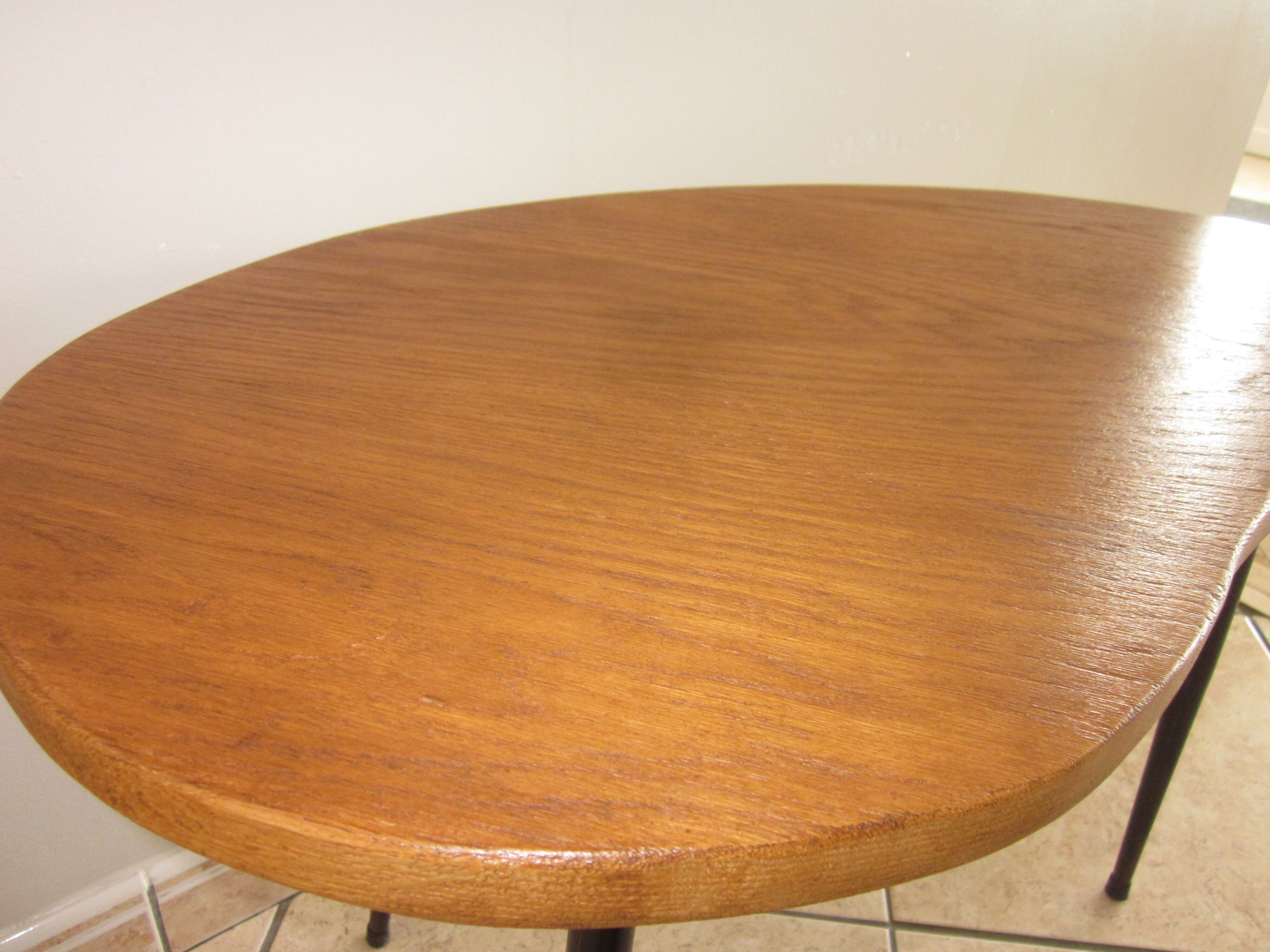 Table basse vintage forme haricot