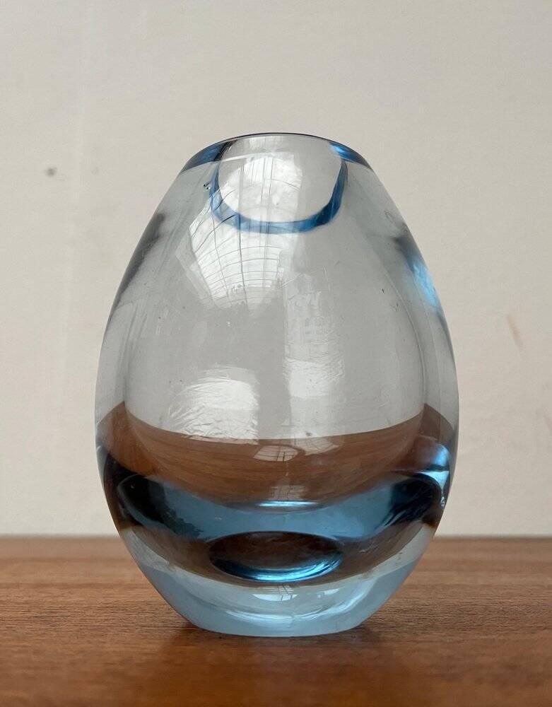Glass vase from the Danish Hellas series by Per Lütken for Holmegaard, 1960s.