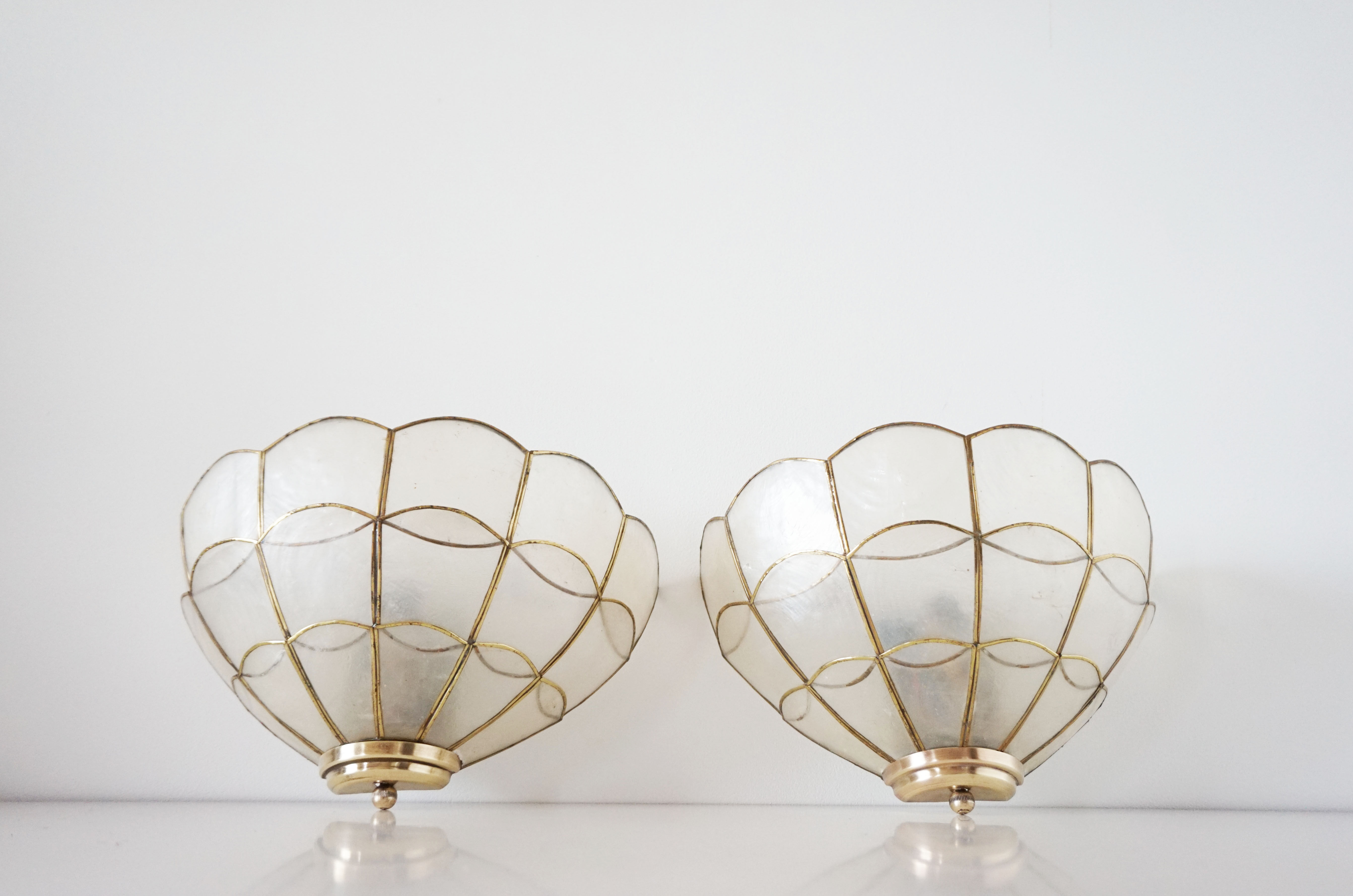 Pair of mother-of-pearl Wall light