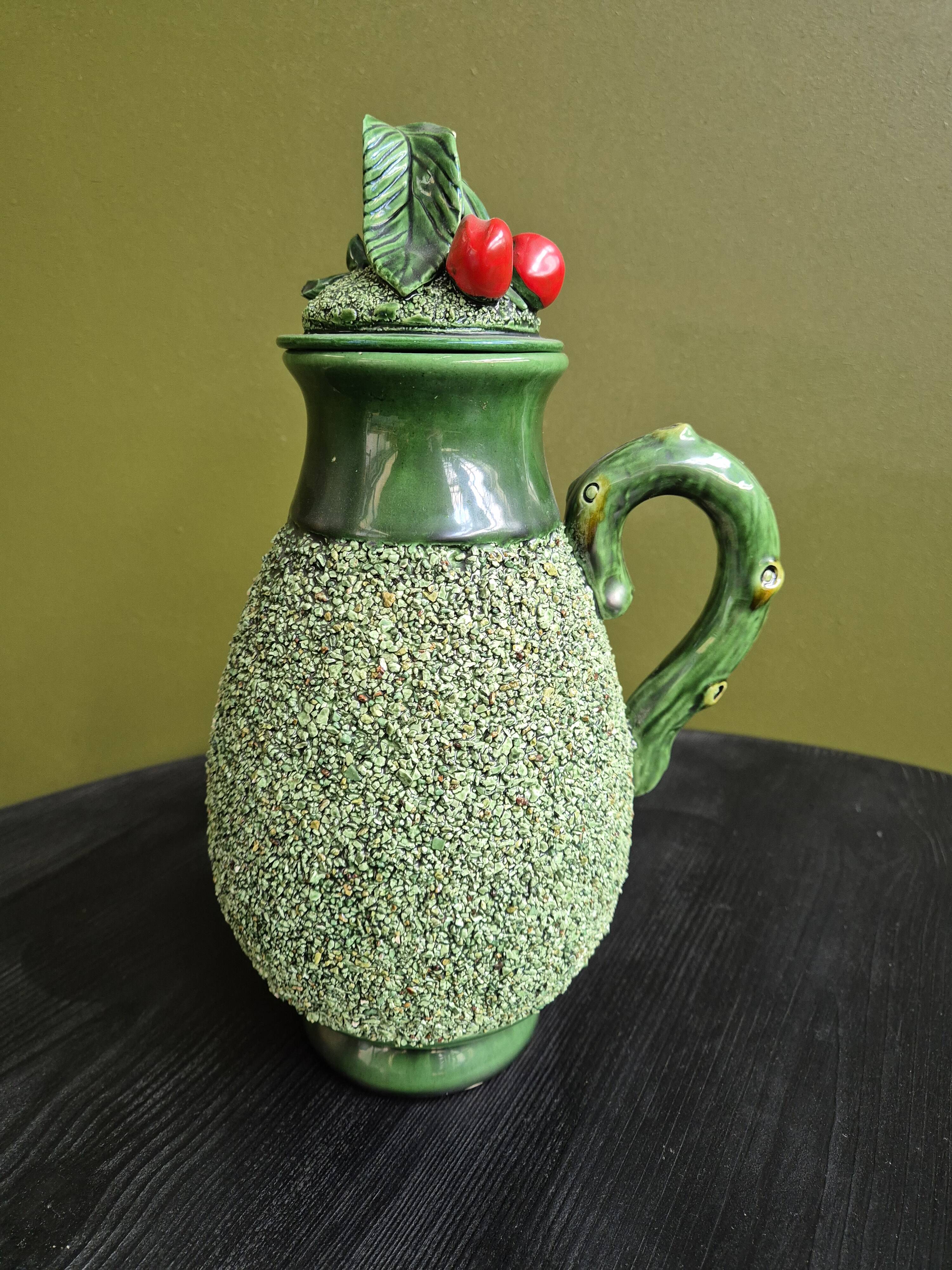 Tea/Coffee service with 6 cups