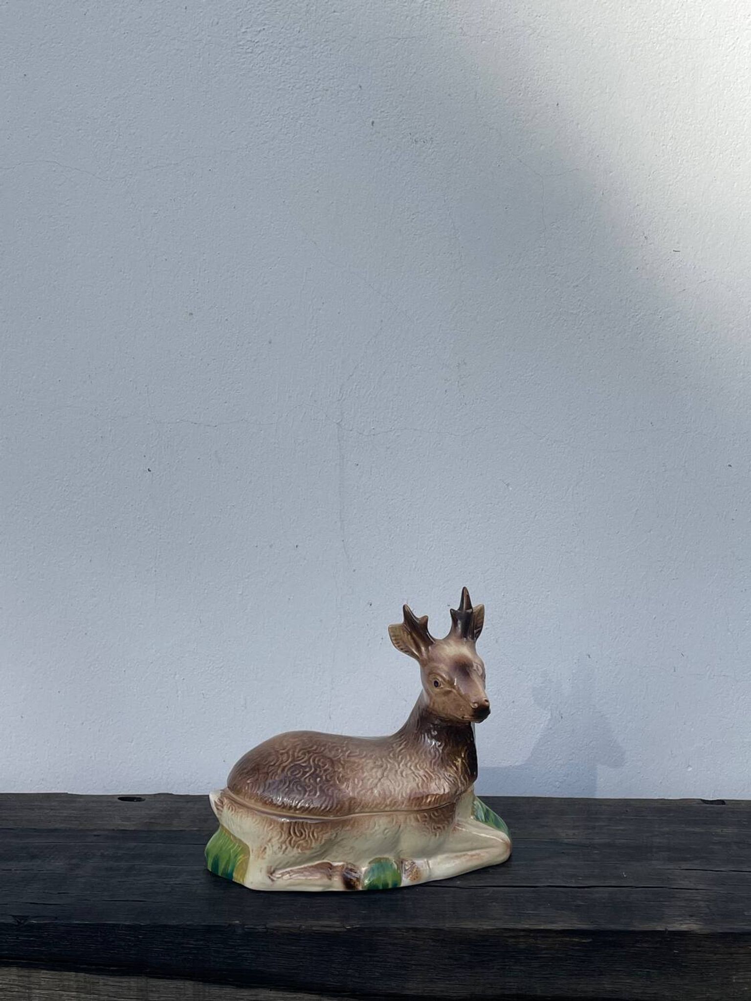 Cerf boîte céramique
