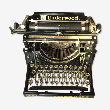 Old Typewriter Underwood No.5