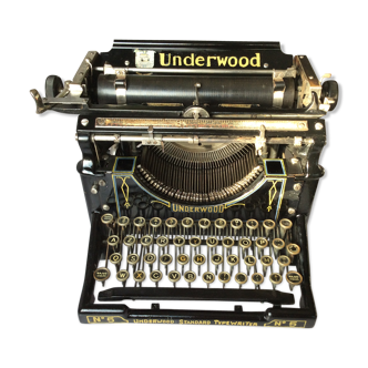 Old Typewriter Underwood No.5