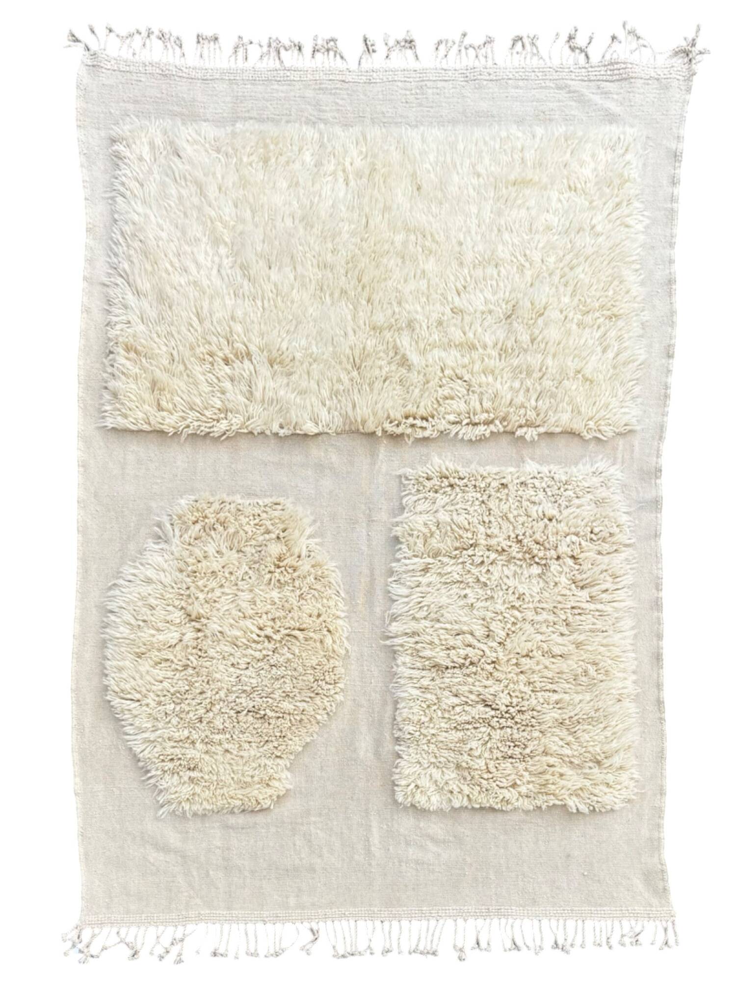 Tapis Beni Ouarain marocain en laine écrue