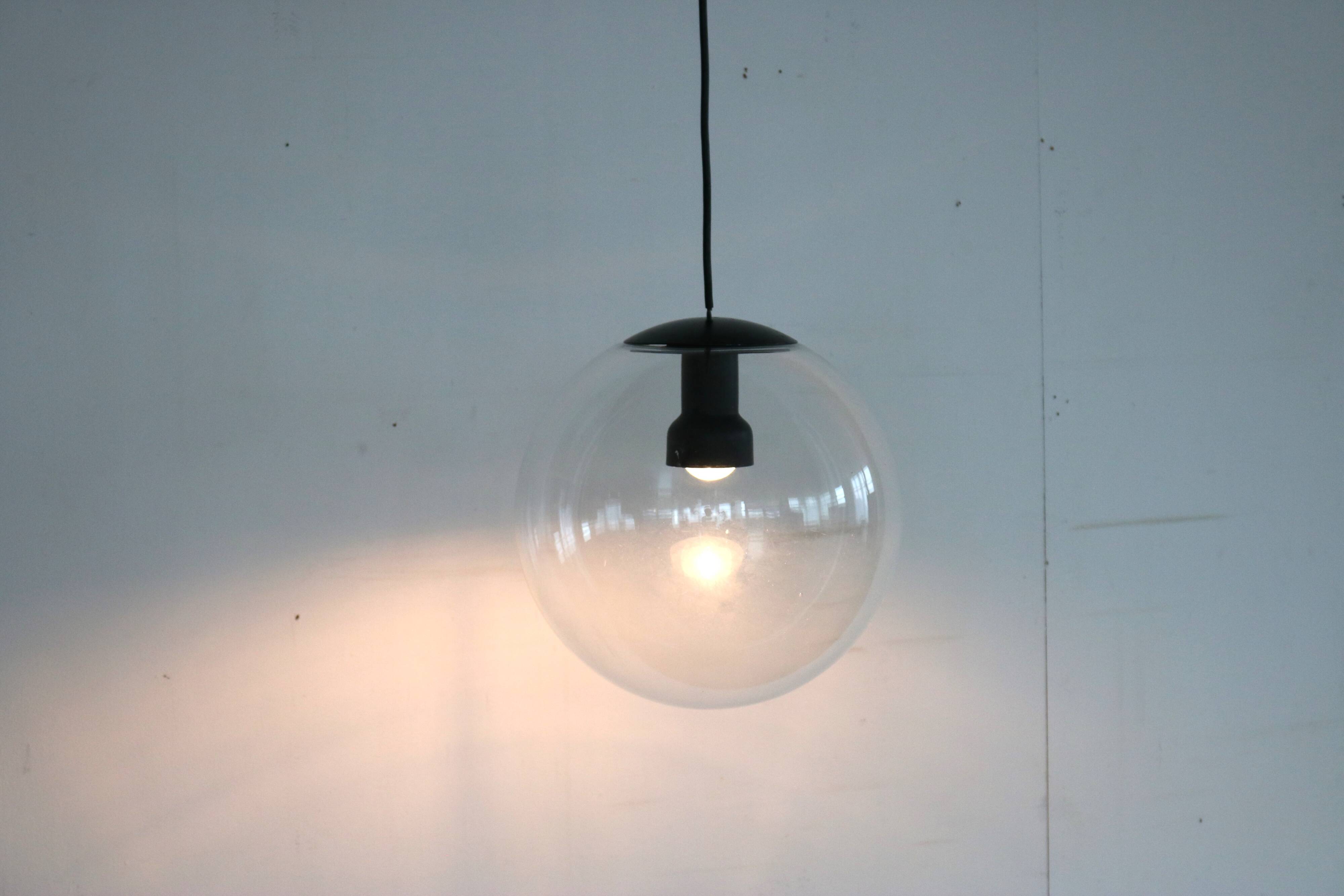vintage hanging lamp | globe | Philips | 60's