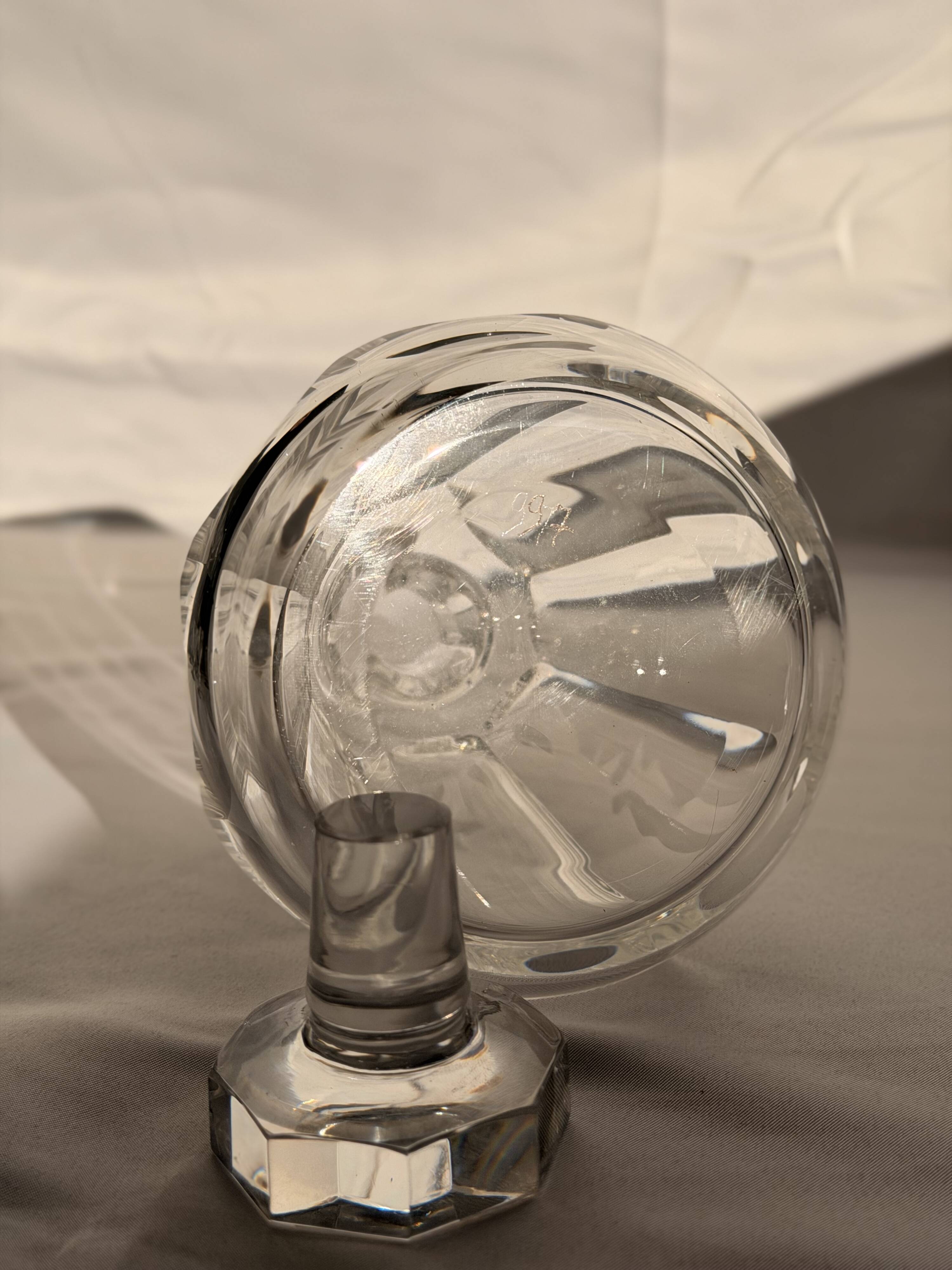 Carafe en cristal taillé à pans coupés - Baccarat Talleyrand
