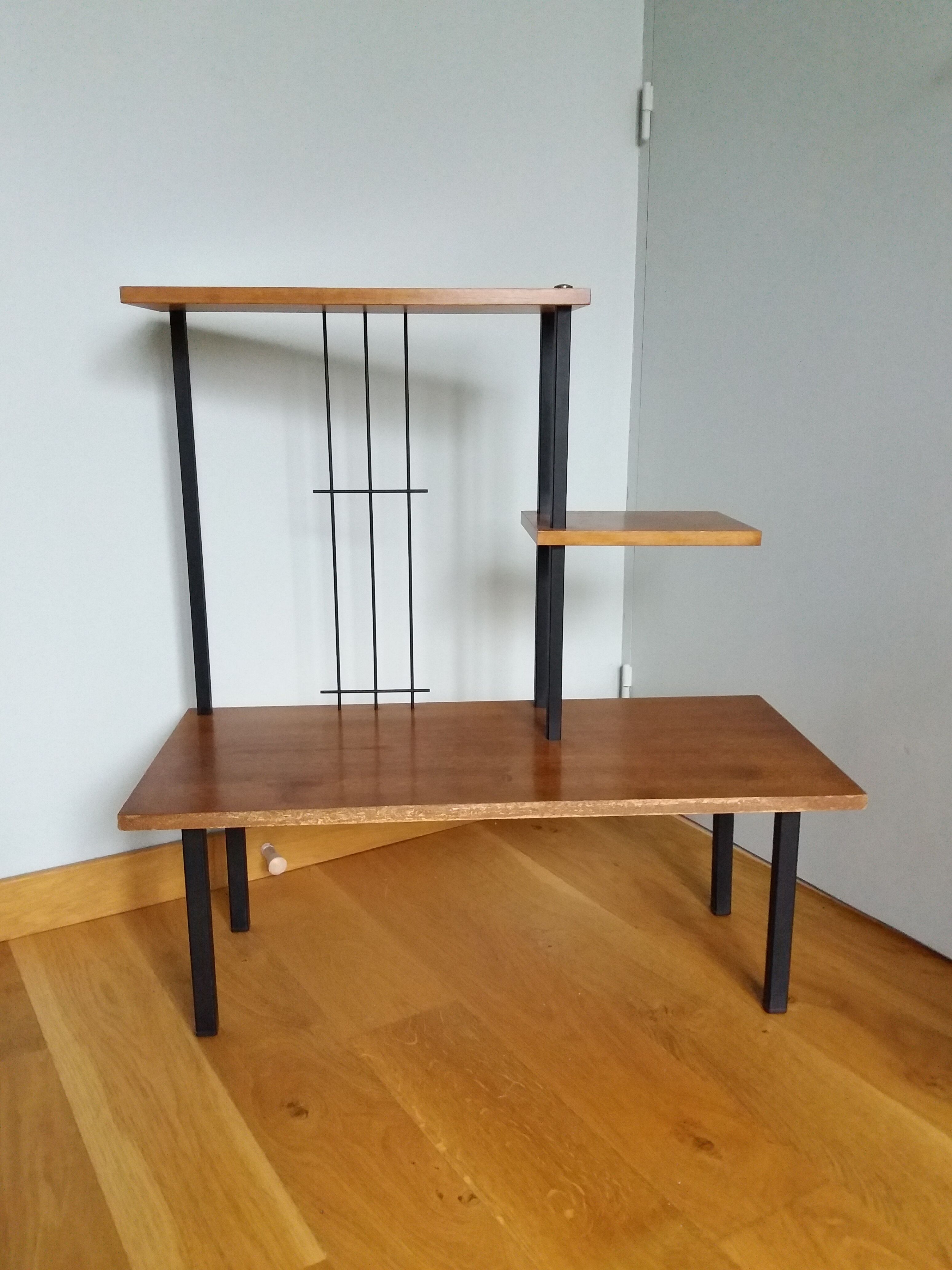 Shelf carries plants on feet modernist style