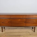 Mid-century modern English teak sideboard from Stonehill, 1960s