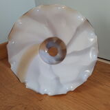 Tulip suspension in opaline caramel color