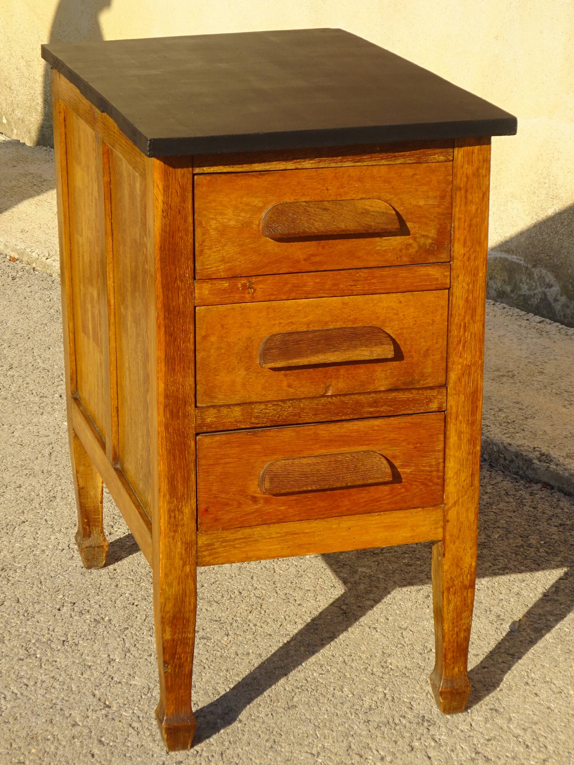 Office furniture, 3 oak drawers
