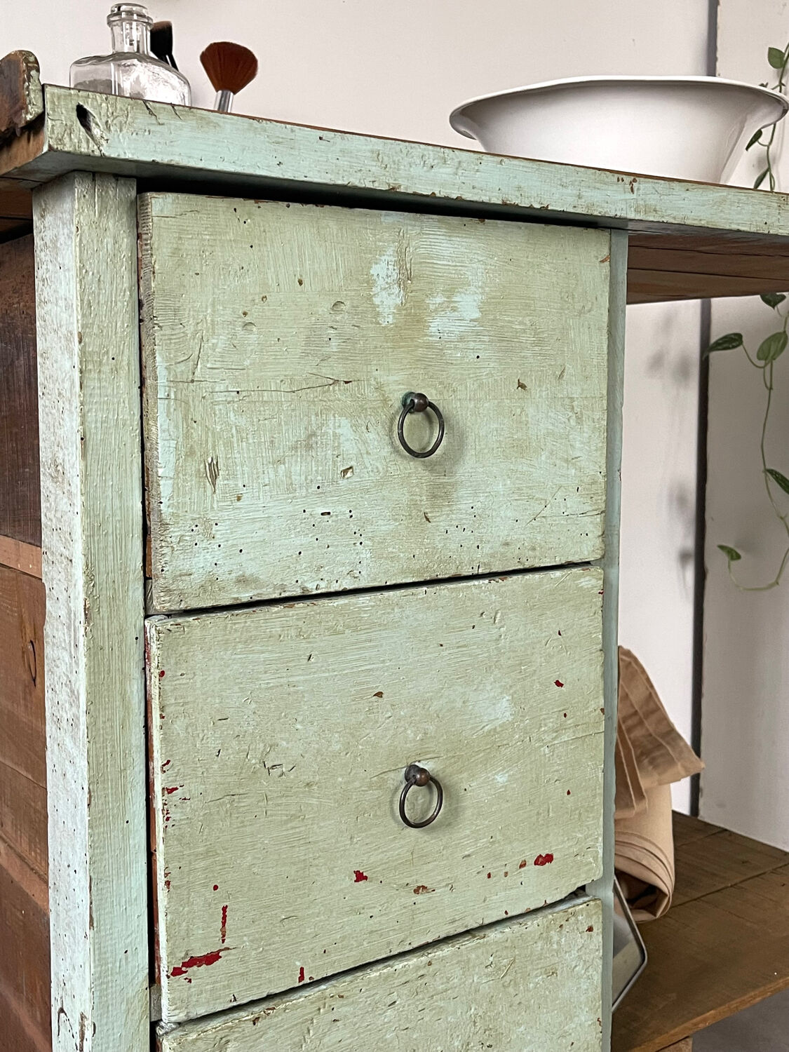 Mint-colored workshop furniture