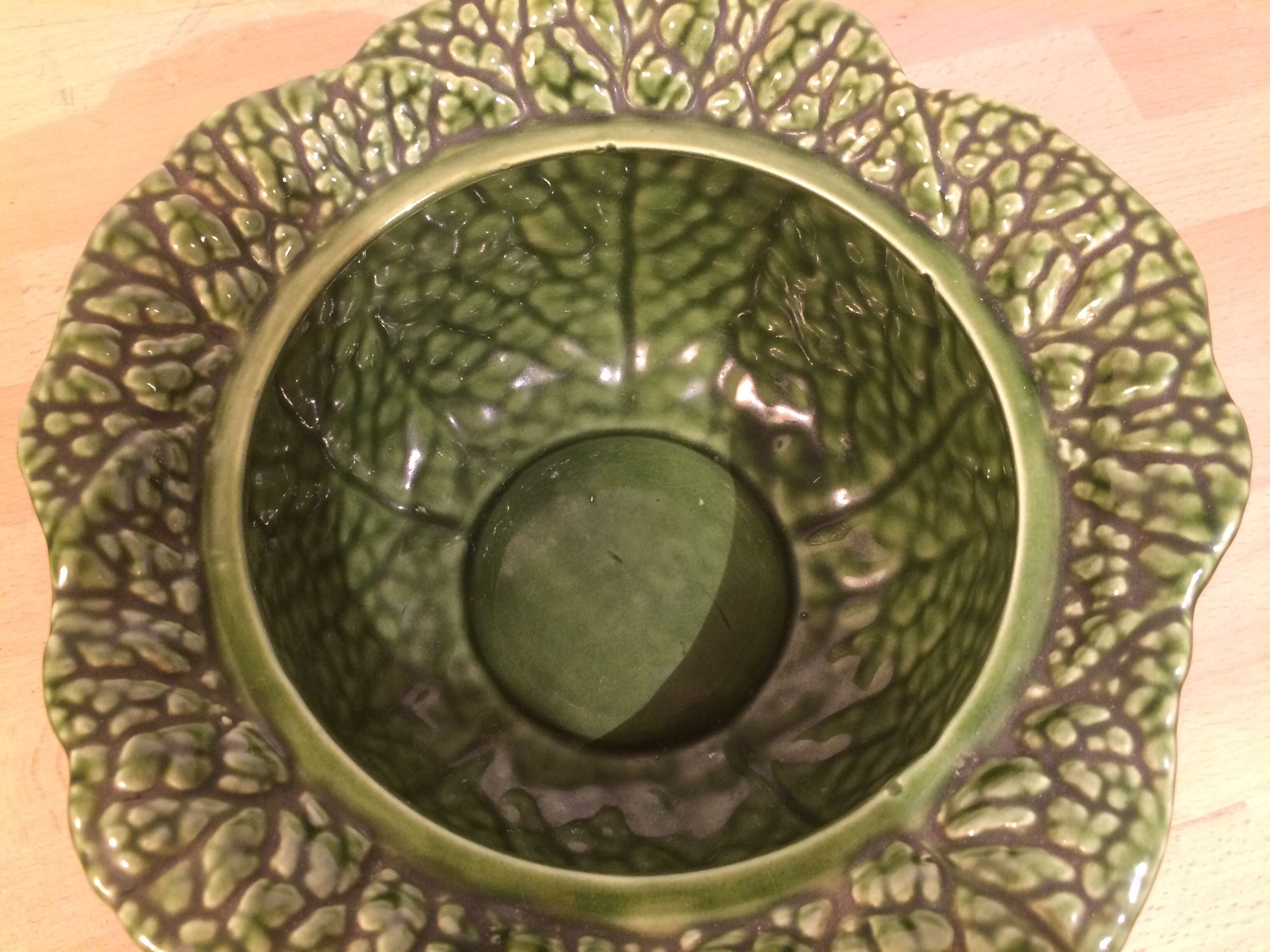 Ceramic cabbage service: salad bowl and tureen