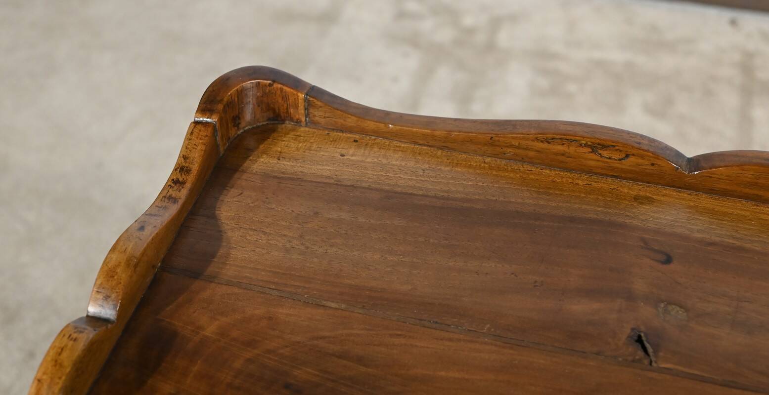 Small Snack Table in Solid Walnut, Louis XV – 18th Century