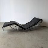 Chaise longue modèle LC4 par Le corbusier, Charlotte Perriand