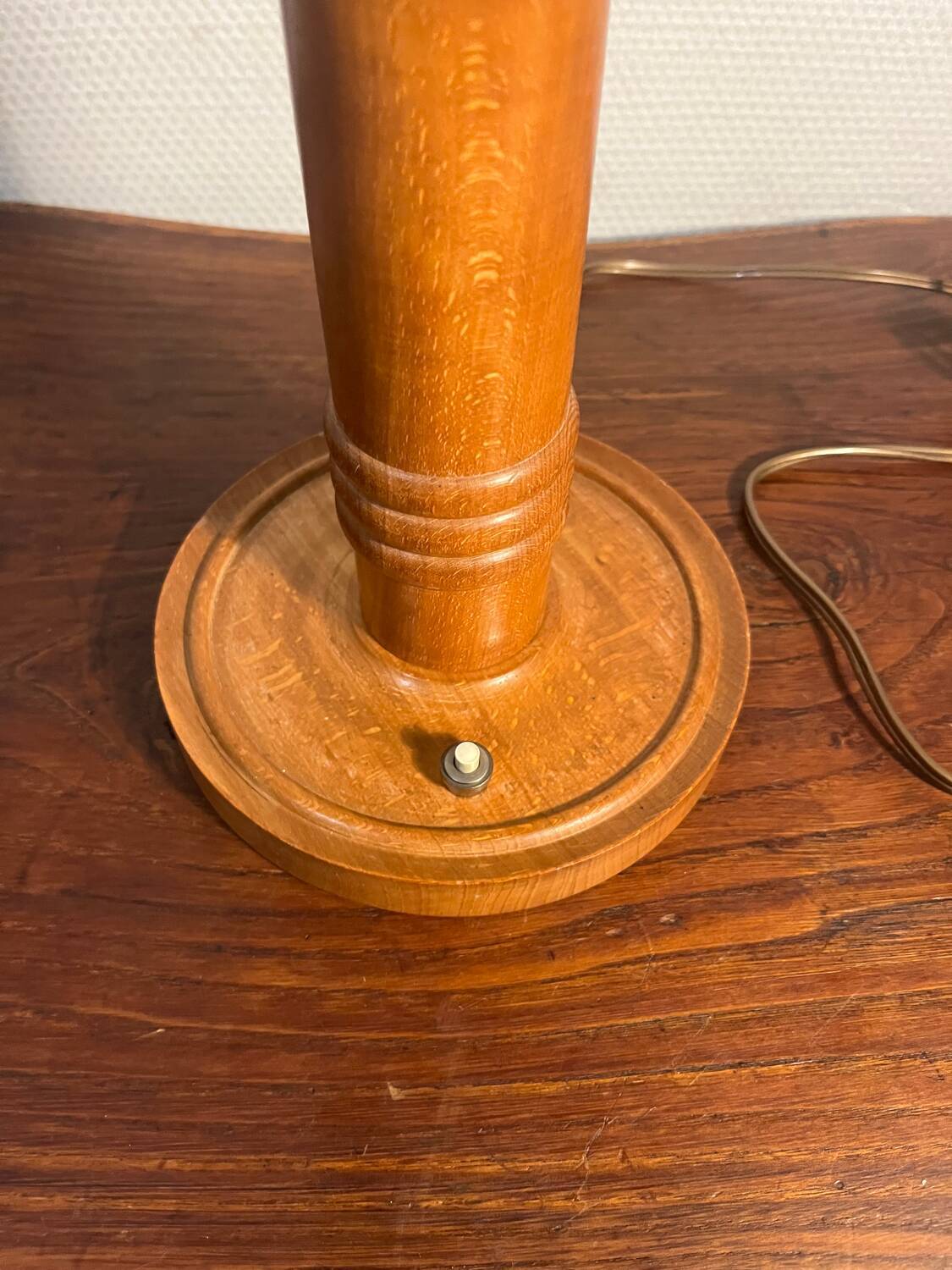 Solid wood table lamp base from the 60s