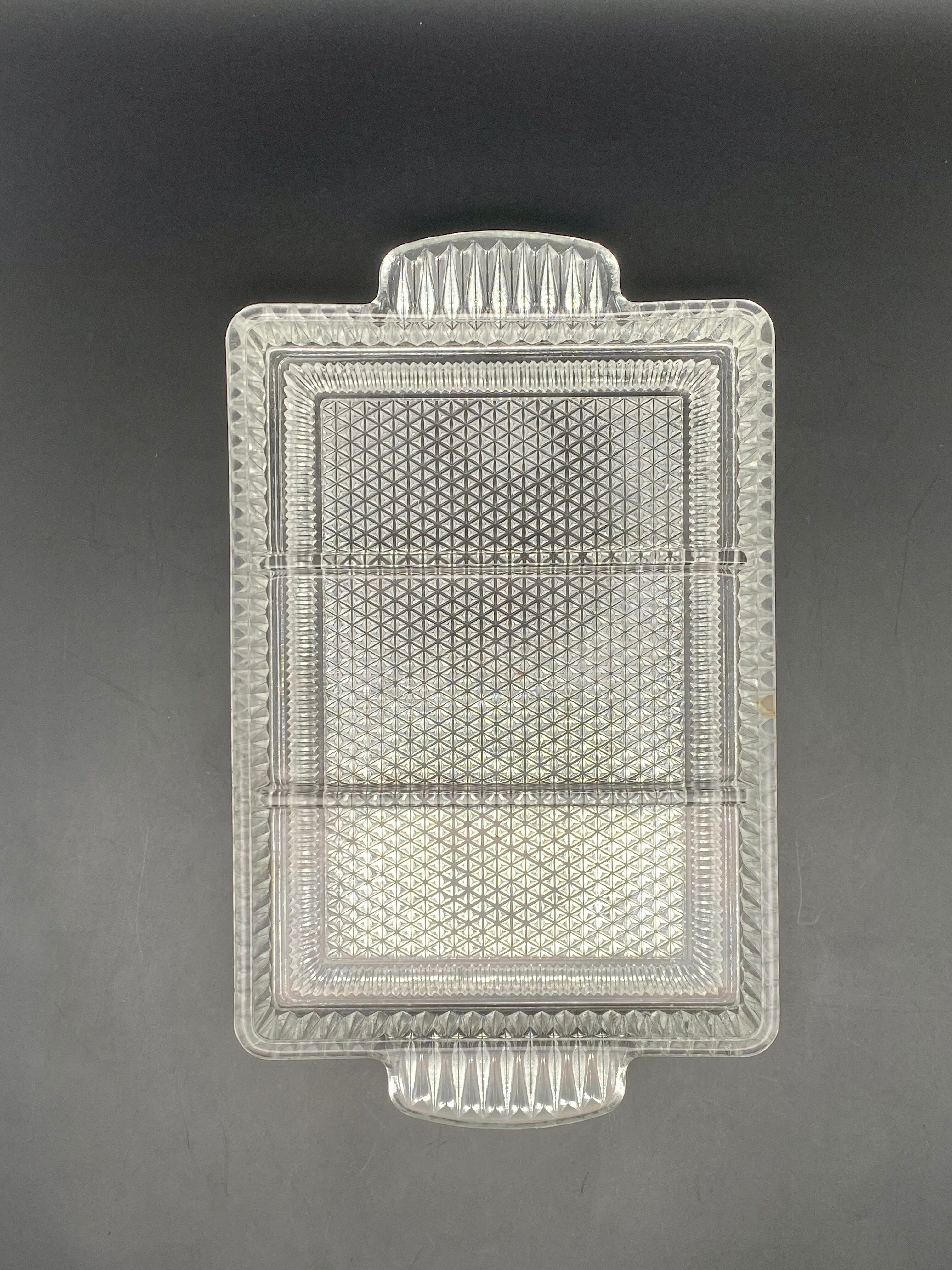 Serving dish and glass compartmentalized presentation