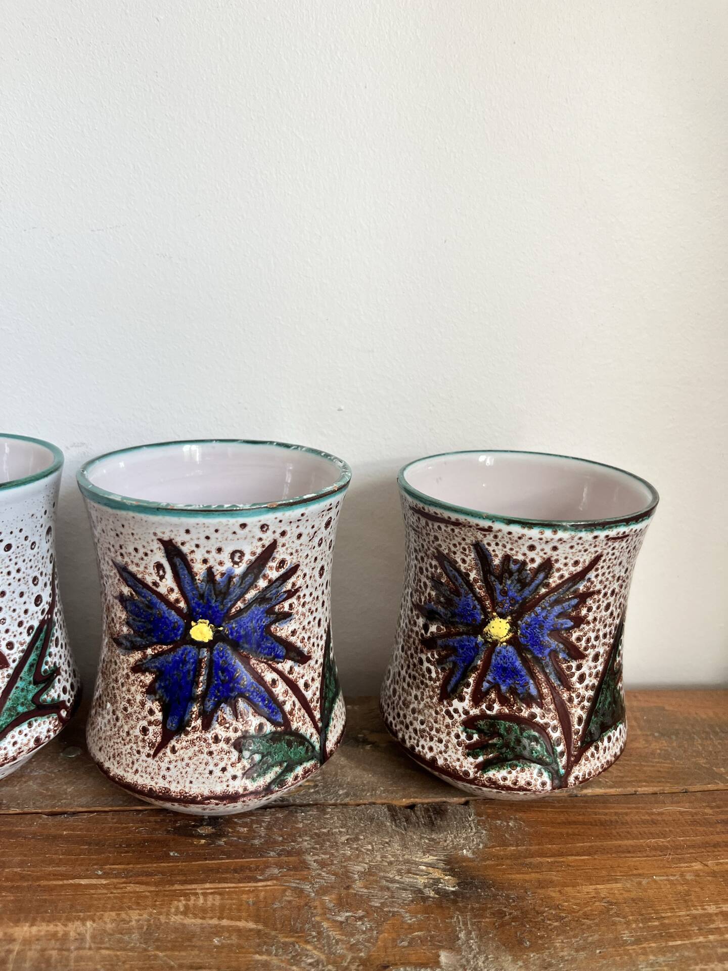 4 cups Vallauris