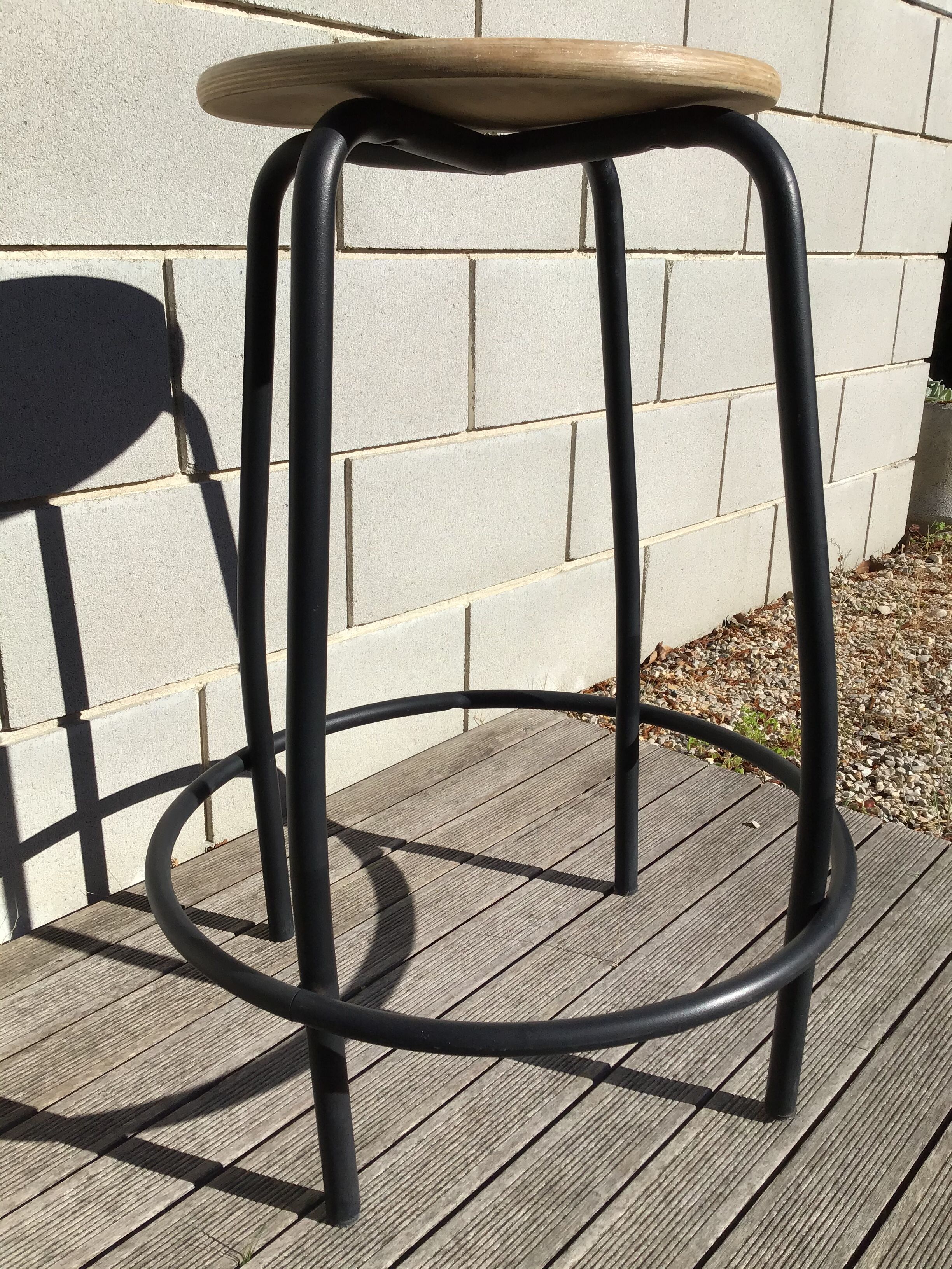 2 High workshop high natural wood black metal workshop