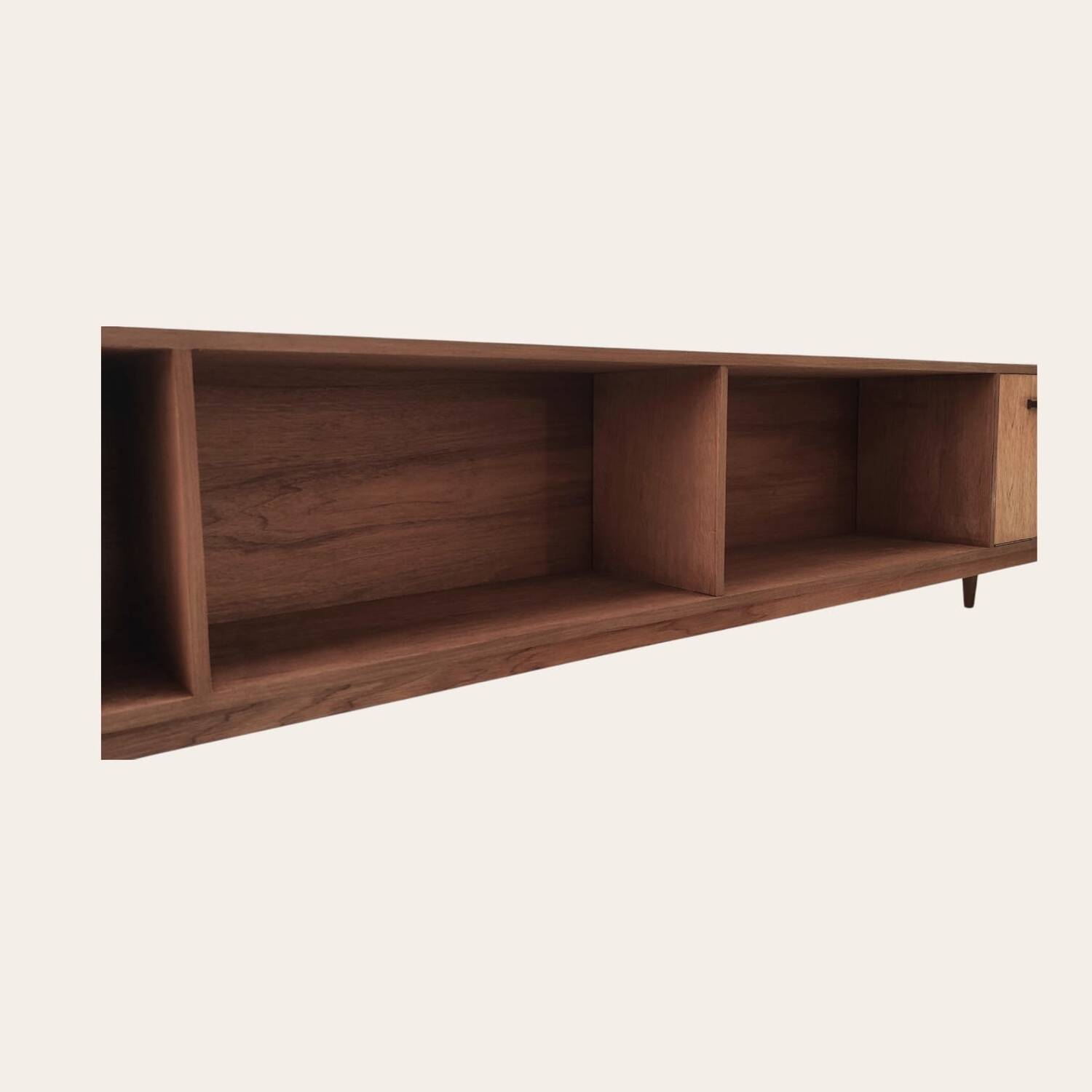 Silund low sideboard