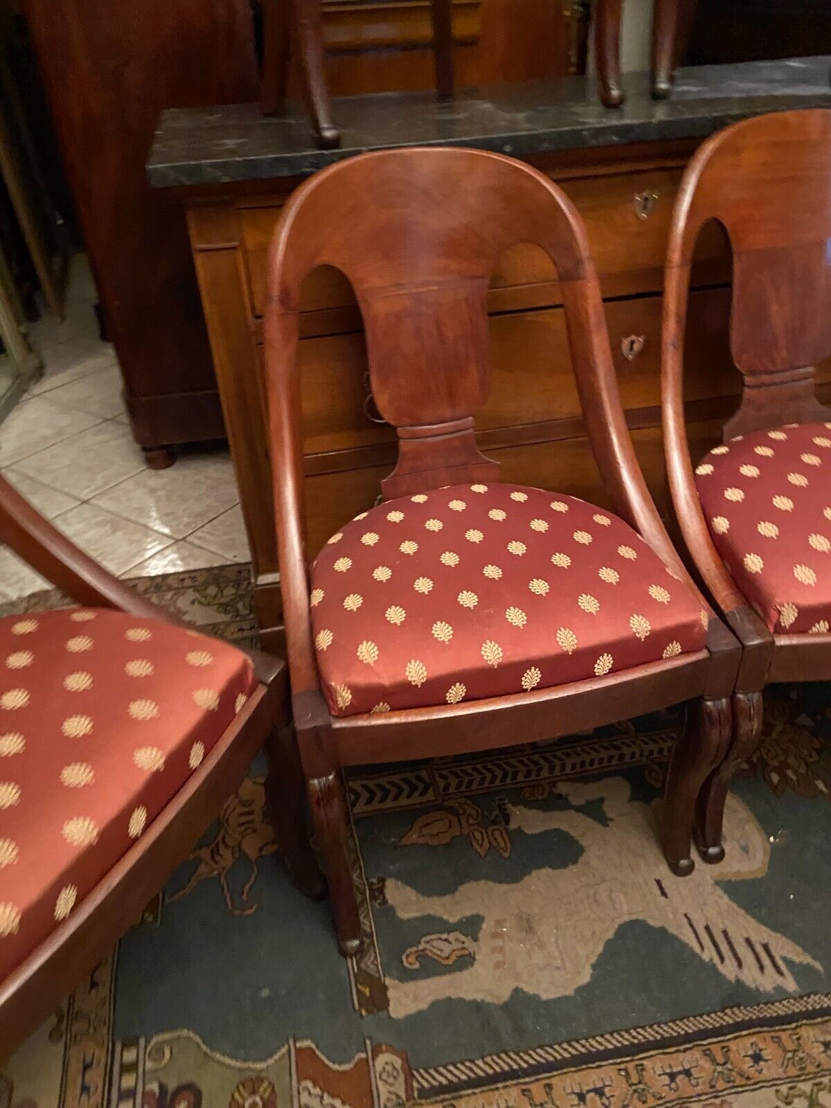 Suite of 6 gondola chairs in solid mahogany period early nineteenth Restoration
