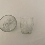 Set of 2 glasses with chissed water