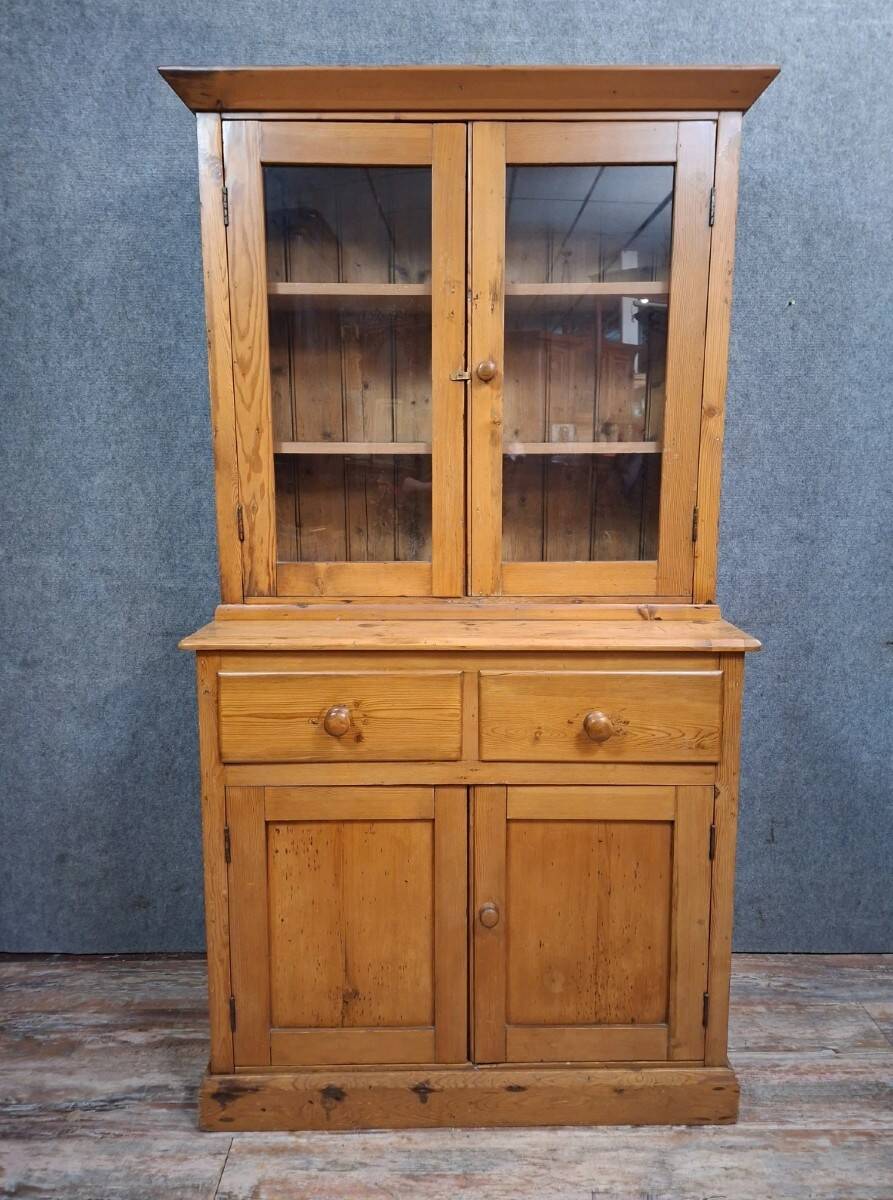 Two-body antique buffet in solid pine – glazed dresser – country style