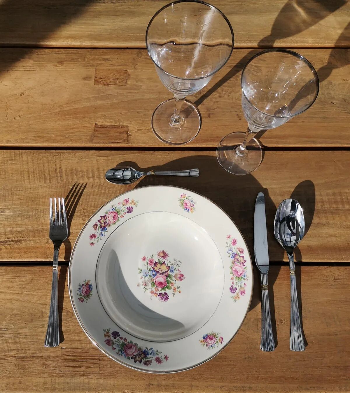 Serving 10 hollow plates from Sarreguemines