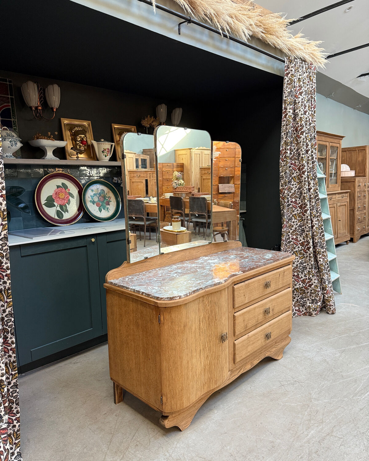 Art Deco dressing table (renovated)
