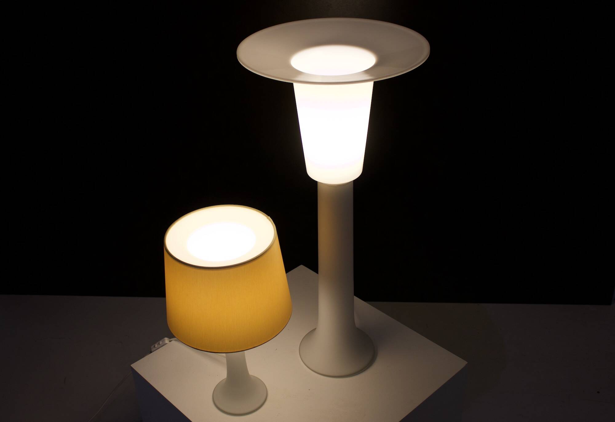Large Luxus Sweden lamp.
