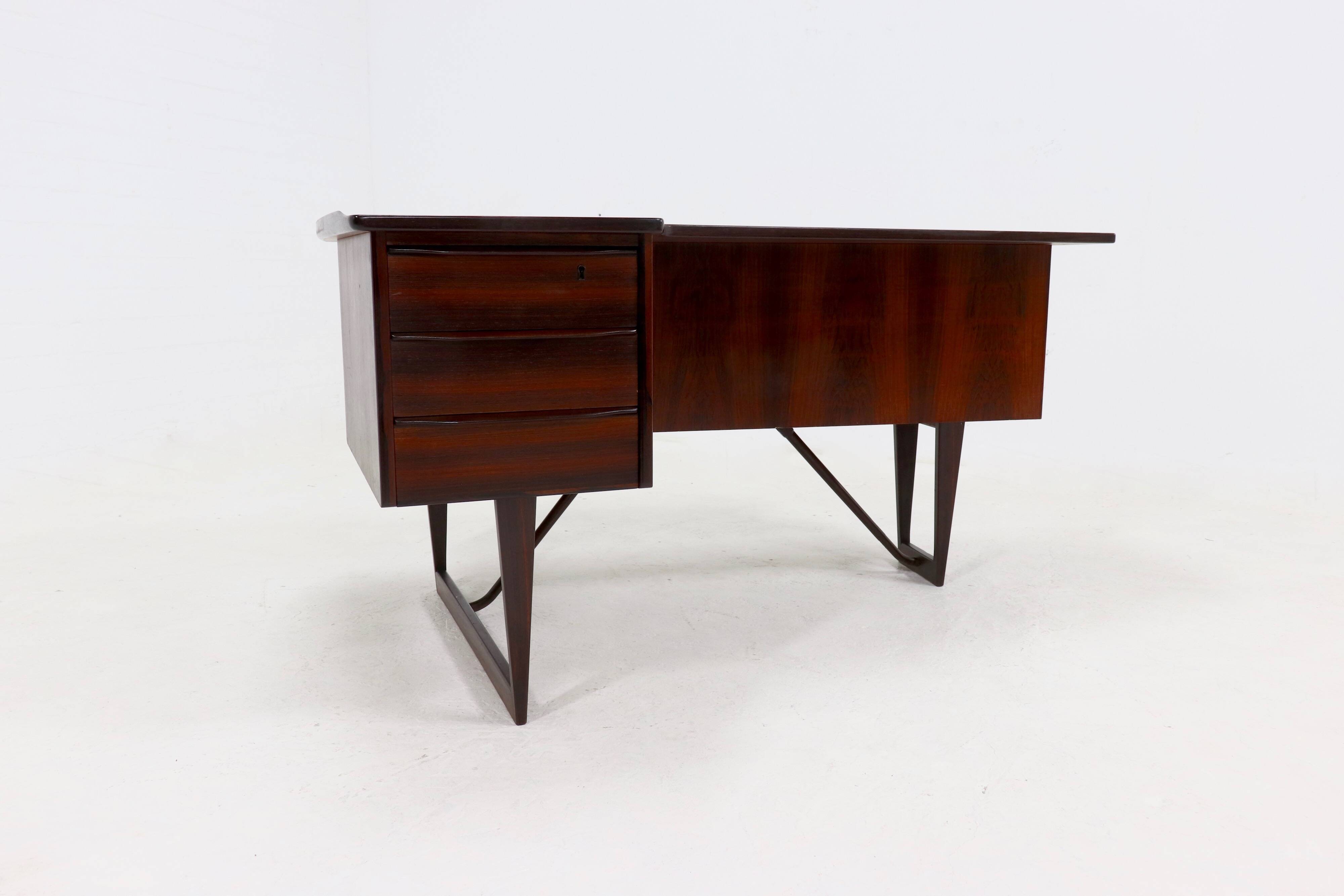 Rosewood Boomerang Desk by Peter Løvig Nielsen for Hedensted Møbelfabrik Denmark 1950s
