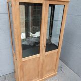 Vintage trend-going two-door raw oak window
